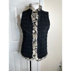 Chicos Travelers Quilted Vest Jacket Size 0 Small Black Faux Fur Leopard Trim